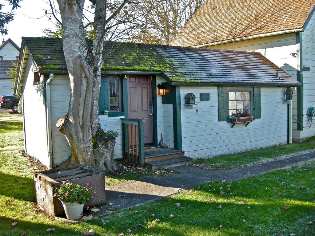 The Old Tower House Bed & Breakfast North Bend Bilik gambar